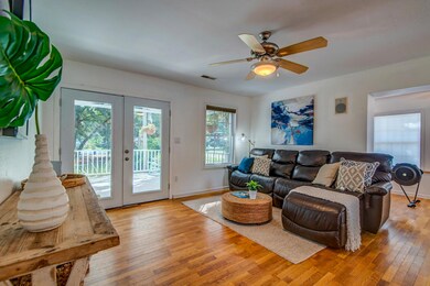33 27th Ave-4