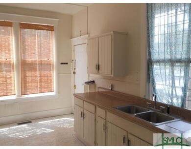 1110 Drayton St, Savannah, GA 31401 - photo 5