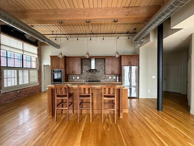 491 Dutton St unit 402, Lowell, MA 01854 - photo 6