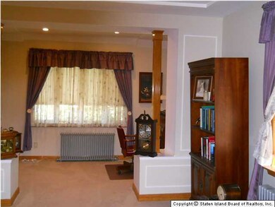 152 Dickie Ave, Staten Island, NY 10314 - photo 3