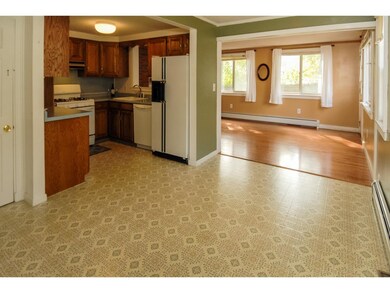 618 Colonial Dr, Portsmouth, NH 03801 - photo 7