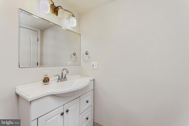 20315 Cider Barrel Dr, Germantown, MD 20876 - photo 6