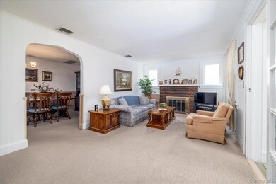 248 New York Ave, Oceanside, NY 11572 - photo 4