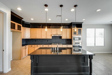 523 W Yellow Wood Ave, San Tan Valley, AZ 85140 - photo 2