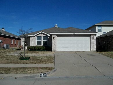 Home located in great neighborhood poynter crossin