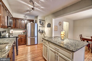 6004 Morgan Ct, Alexandria, VA 22312 - photo 5