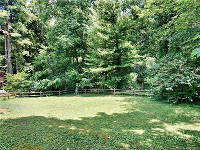 151 Meadow Lake Rd, Asheville, NC 28803 - photo 3