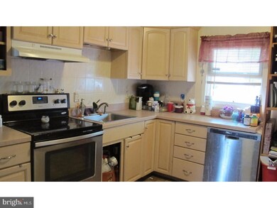 29 River Ln, Levittown, PA 19055 - photo 5