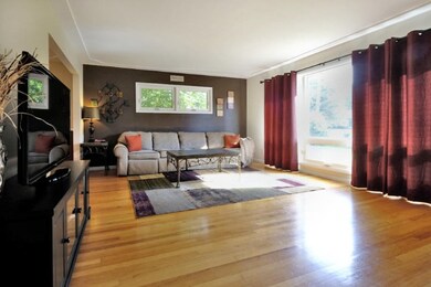 2460 Wildemere-3