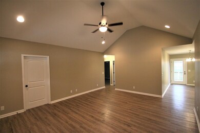 295 Ester Ln, Manchester, TN 37355 - photo 2