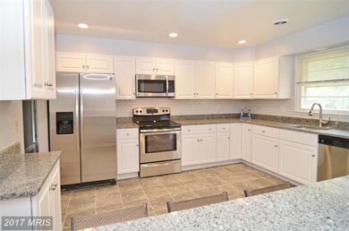 972 Saint Margarets Dr, Annapolis, MD 21409 - photo 5