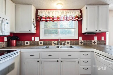 305 W Crestwood Dr, Nampa, ID 83686 - photo 7