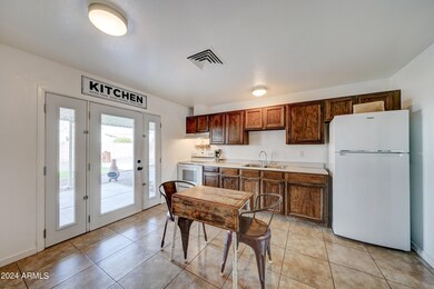 170 w 14th-10
