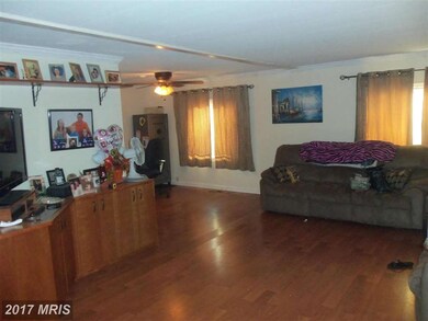 1507 Flanders Ln unit L, Harwood, MD 20776 - photo 2