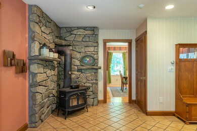26 Victoria Rd, Camden, ME 04843 - photo 5