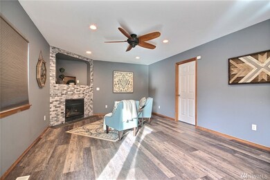 9113 Thea Rose Dr, Yelm, WA 98597 - photo 5