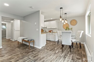 8303 212th St SW unit 4, Edmonds, WA 98026 - photo 7