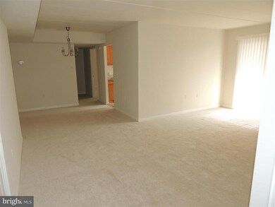 134 Roberts Ln unit 201, Alexandria, VA 22314 - photo 7