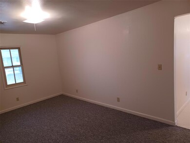 609 Livingston Dr, Hurst, TX 76053 - photo 6