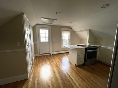 187 Lafayette St unit 3, Salem, MA 01970 - photo 4