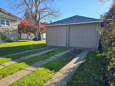597 Seymour St, Napa, CA 94559 - photo 4