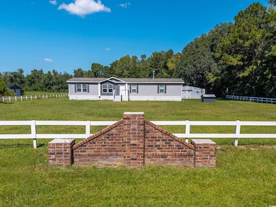 4233 Valley Forge Rd, Aynor, SC 29511 - photo 2