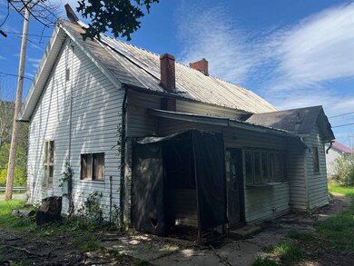 8 Bertha St, Pulaski, VA 24301 - photo 4