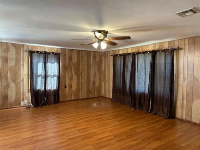 1424 S Academy Rd, Guthrie, OK 73044 - photo 5