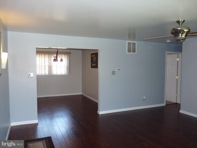 517 Beverly Dr, Magnolia, NJ 08049 - photo 4