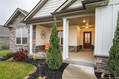 1723 Champions Pointe Pkwy, Henryville, IN 47126 - photo 2