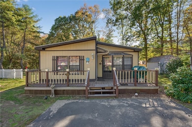 8 Comfort Way, Coventry, RI 02816 - photo 2