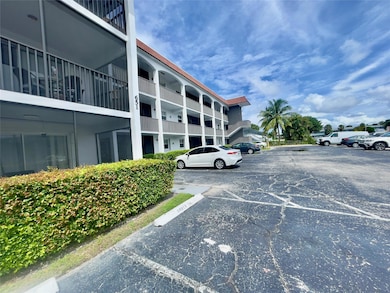 651 Pine Dr unit 310, Pompano Beach, FL 33060 - photo 4