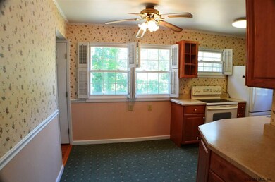 89 Southgate Rd, Albany, NY 12211 - photo 6