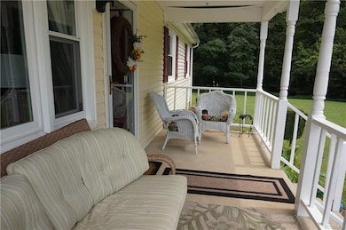 7308 Sandy Ridge Rd, Hopewell, VA 23860 - photo 5