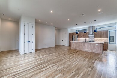 5609 Live Oak St unit 405, Dallas, TX 75206 - photo 2