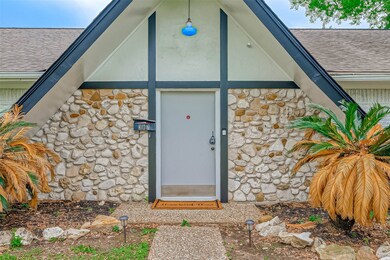 387 Connaught Way, Houston, TX 77015 - photo 6