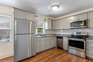 37 Circuit St unit 2, Roxbury, MA 02119 - photo 2