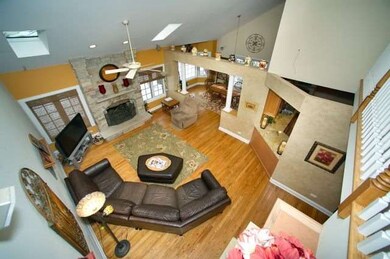 228 N Geneva Ave, Elmhurst, IL 60126 - photo 3