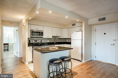 10218 Valley Forge Cir unit 218, King of Prussia, PA 19406 - photo 7