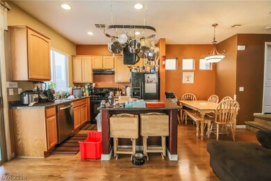 Kitchen features island - open to great room and d