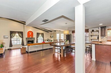 Entryway 2