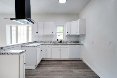 137 N Spruce St, Wichita, KS 67214 - photo 5