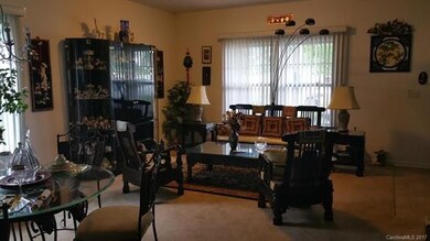 1118 Hunter St, Statesville, NC 28677 - photo 2