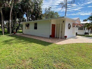 192 Panther Pass Cir, Naples, FL 34114 - photo 2