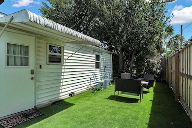 909 N Palmway unit B, Lake Worth, FL 33460 - photo 3