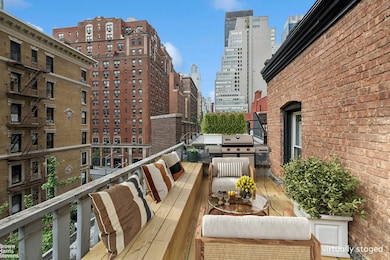 131 E 39th St unit 4, New York, NY 10016 - photo 3