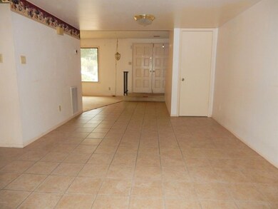 023-229352 -  Family Room 1