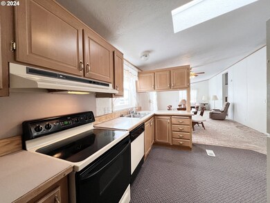 320 E Main St, Long Creek, OR 97856 - photo 6