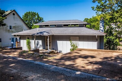 Flat driveway and just a few steps to the front door.