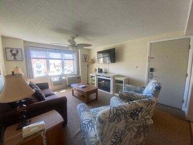 DOBRIDNIA LIVING ROOM